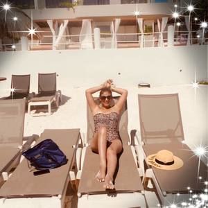 Meet your Posher, Karen